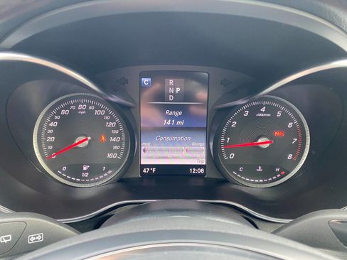 Used 2019 Mercedes-Benz GLC 300 4MATIC image 14