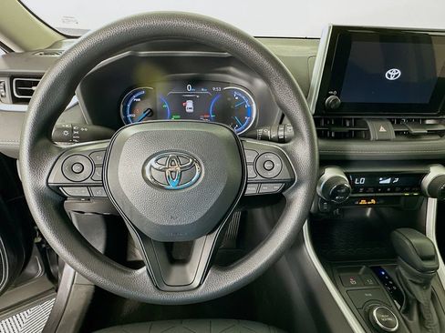 Certified 2025 Toyota RAV4 XLE AWD/4WD image 11