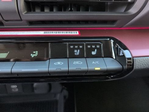 New 2026 Toyota Prius Plug-In Hybrid FWD image 22