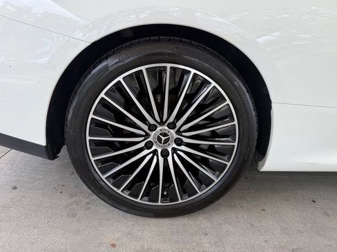 Used 2025 Mercedes-Benz CLE 300 4MATIC Coupe w/ AMG Line image 21