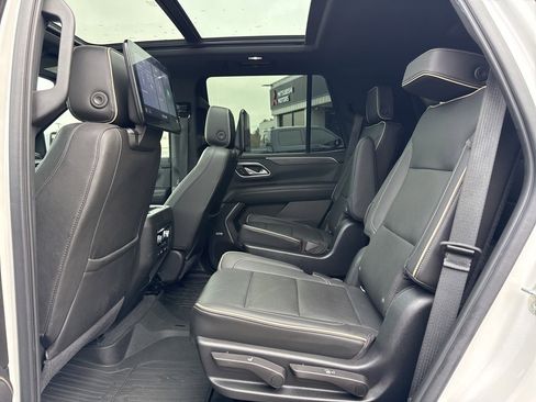 Used 2021 GMC Yukon SLT w/ SLT Luxury Plus Package image 35