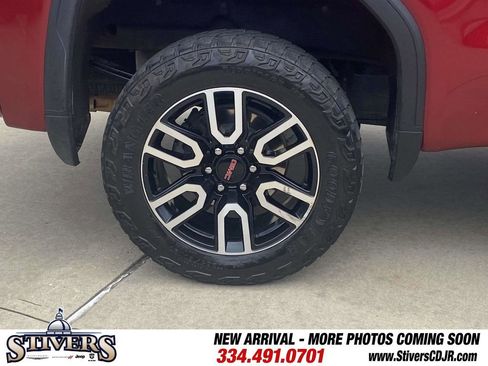 Used 2024 GMC Sierra 1500 AT4 w/ AT4 Preferred Package AWD/4WD image 44