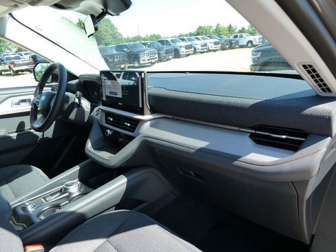 New 2026 Ford Explorer Active AWD/4WD image 12