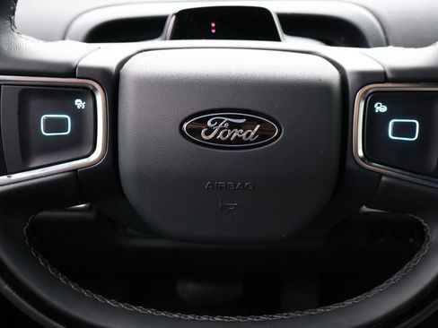 Used 2025 Ford Expedition Tremor AWD/4WD image 36