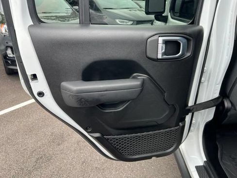 Used 2025 Jeep Wrangler Unlimited Sport AWD/4WD image 20