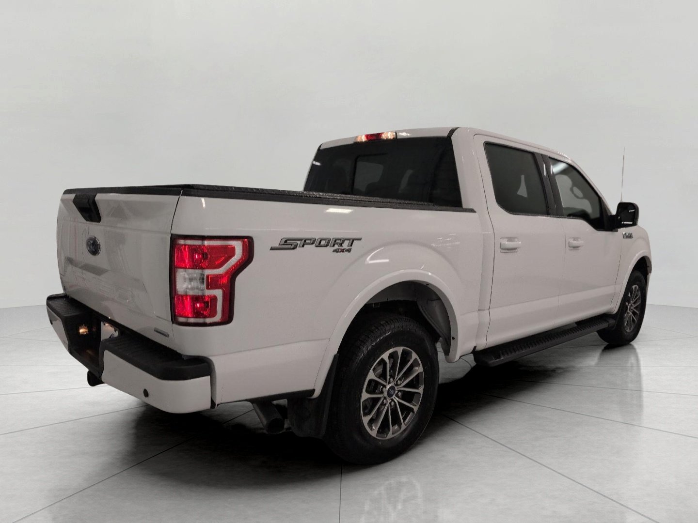Certified 2019 Ford F150 XLT w/ Equipment Group 302A Luxury AWD/4WD image 19