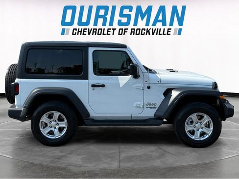 Used 2020 Jeep Wrangler Sport AWD/4WD image 7