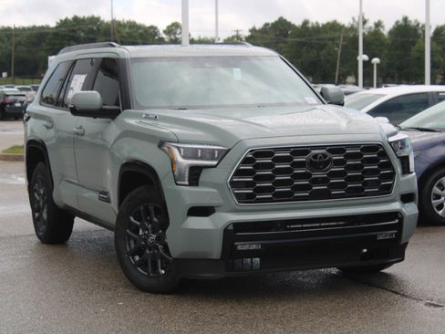 Used 2026 Toyota Sequoia Platinum image 7