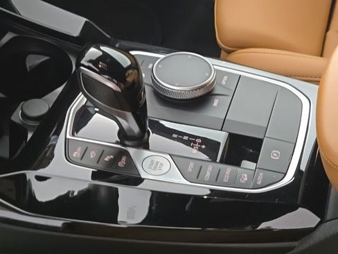 Certified 2024 BMW X3 xDrive30i w/ Convenience Package image 21