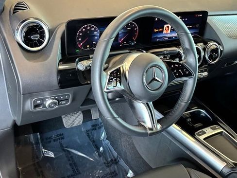 Certified 2025 Mercedes-Benz GLA 250 image 11