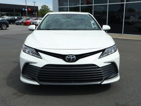 Used 2024 Toyota Camry LE image 2