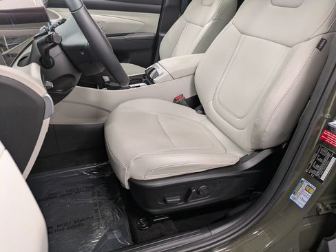 Certified 2025 Hyundai Tucson SEL AWD/4WD image 10