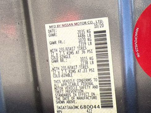 Used 2021 Nissan Rogue S image 30