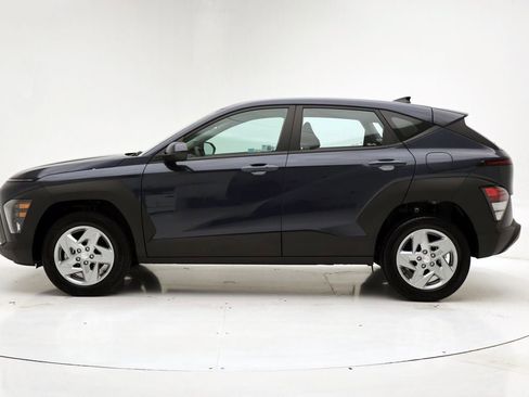 Used 2024 Hyundai Kona SE image 6