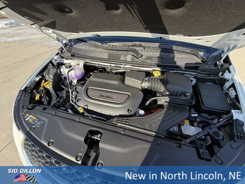 New 2026 Chrysler Pacifica Select image 6