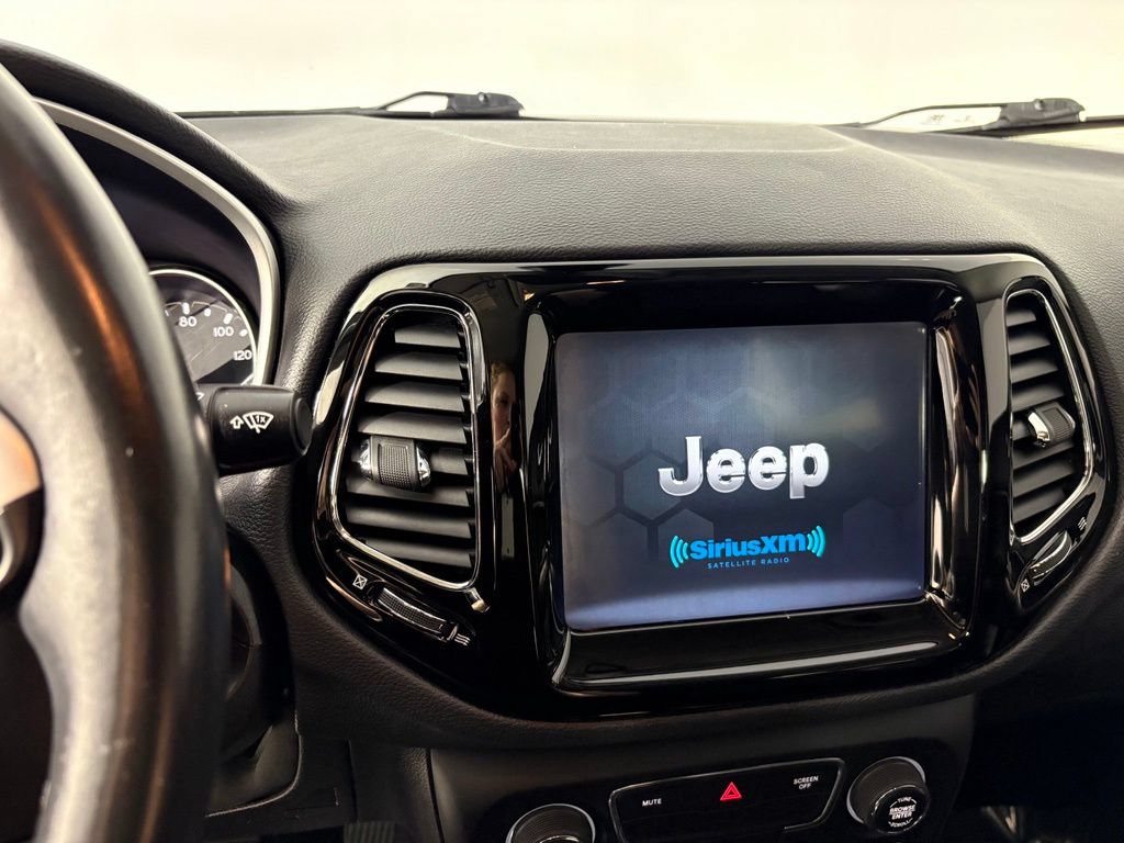 Used 2019 Jeep Compass Limited AWD/4WD image 23