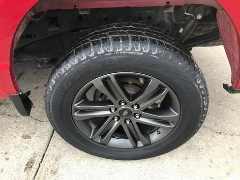 Certified 2022 Ford F150 XLT w/ Equipment Group 302A High image 27