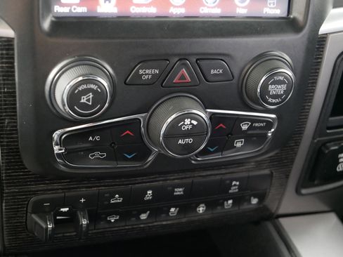 Used 2016 RAM 1500 Limited AWD/4WD image 23