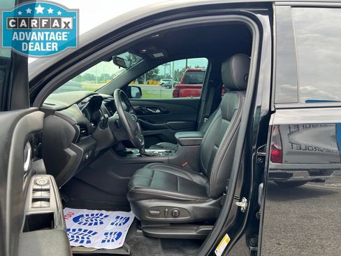 Used 2022 Chevrolet Traverse RS w/ LPO, Floor Liner Package FWD image 7