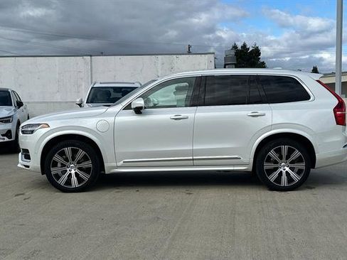 Certified 2025 Volvo XC90 T8 Ultra w/ Protection Package Premier image 6