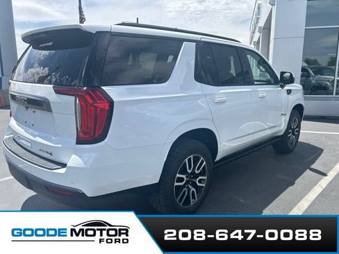 Used 2021 GMC Yukon AT4 w/ AT4 Premium Package AWD/4WD image 3