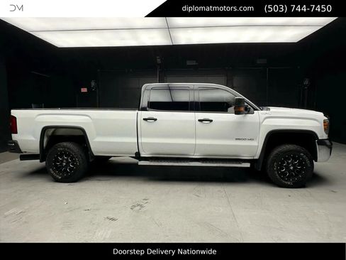 Used 2016 GMC Sierra 2500 4x4 Crew Cab image 13