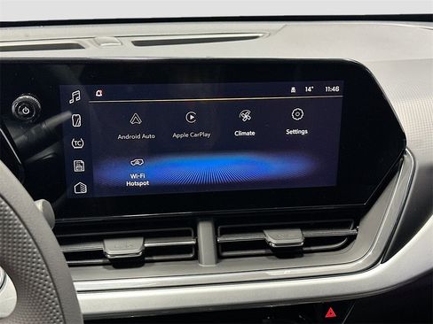 New 2026 Chevrolet Trax LT image 15