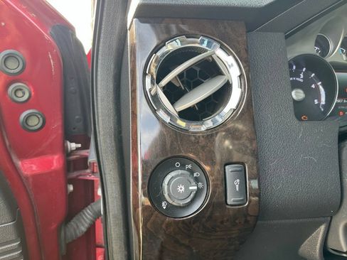 Used 2015 Ford F250 Platinum w/ Platinum Package AWD/4WD image 13