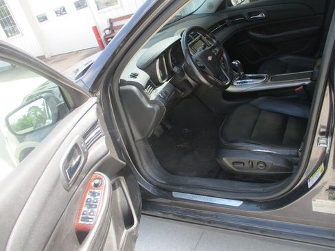 Used 2013 Chevrolet Malibu LTZ FWD image 9