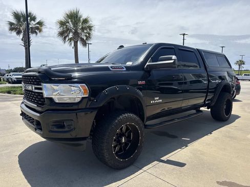 Used 2022 RAM 2500 Big Horn w/ Level A Equipment Group AWD/4WD image 3