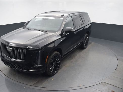 Certified 2026 Cadillac Escalade Platinum Sport w/ LPO, ONYX Package image 43