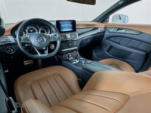 Used 2018 Mercedes-Benz CLS 550 4MATIC w/ Premium 2 Package image 32