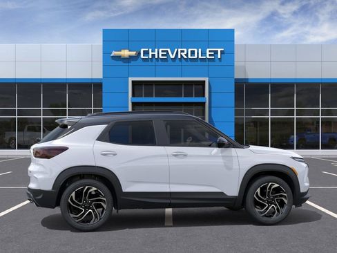 New 2026 Chevrolet TrailBlazer RS w/ Convenience Package AWD/4WD image 7