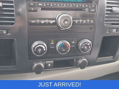 Used 2009 Chevrolet Silverado 1500 W/T AWD/4WD image 15
