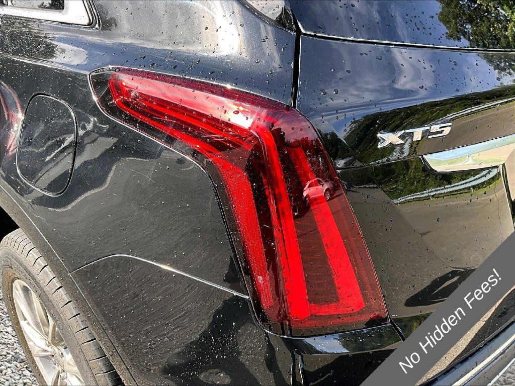 Used 2020 Cadillac XT5 Premium Luxury FWD image 24