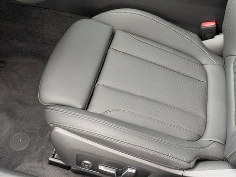 Used 2025 BMW i4 xDrive40i w/ Premium Package AWD/4WD image 4