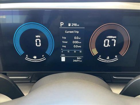 Used 2025 Hyundai Kona SEL AWD/4WD image 14
