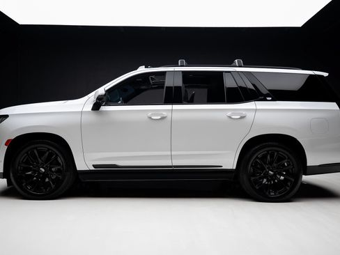 Used 2023 Cadillac Escalade Sport Platinum w/ LPO, ONYX Package AWD/4WD image 17