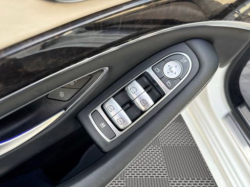 Used 2015 Mercedes-Benz S 550 Sedan image 15