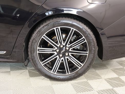 Used 2019 Lincoln Continental Reserve FWD image 19