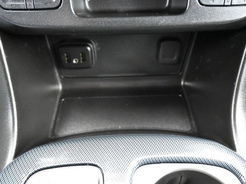 Used 2020 Chevrolet Colorado Z71 w/ Z71 Midnight Edition image 22