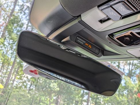 Certified 2020 Porsche Cayenne AWD/4WD image 18