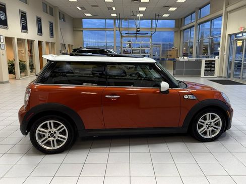 Used 2011 MINI Cooper S image 8