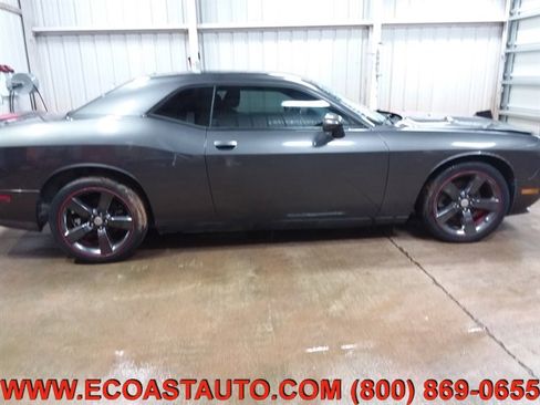 Used 2014 Dodge Challenger Rallye Redline image 5