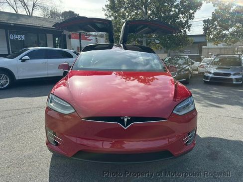 Used 2018 Tesla Model X 75D image 9