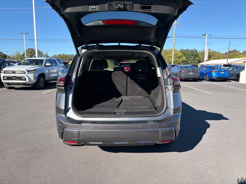 Used 2024 Nissan Rogue SL w/ SL Premium Package AWD/4WD image 12