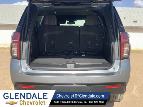 Used 2024 Chevrolet Suburban RST RWD image 24