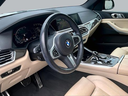 Used 2022 BMW X5 xDrive40i w/ M Sport Package AWD/4WD image 18