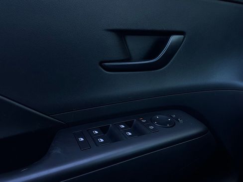 Used 2025 Hyundai Kona SEL image 21