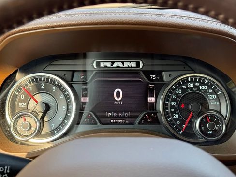 Used 2021 RAM 1500 Laramie AWD/4WD image 28